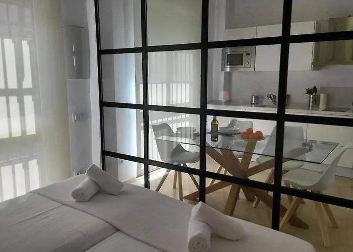 Rentalsevilla Teatinos Apartamento